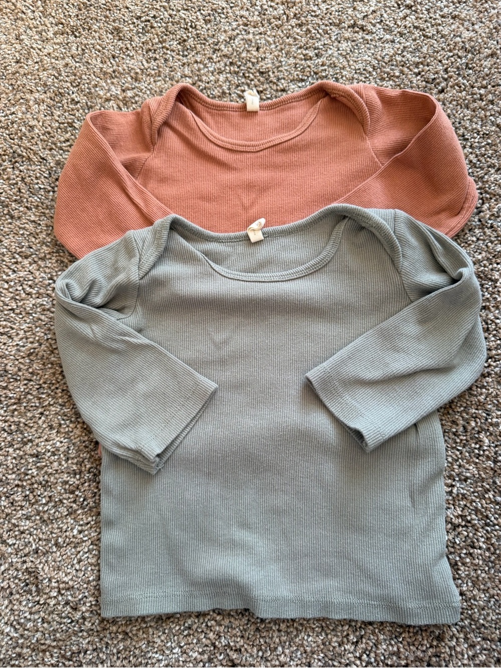 QUINCY MAE Rust & Sage Ribbed Long Sleeve Tee Bundle